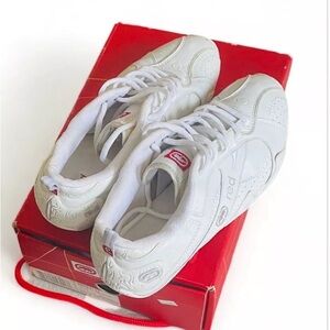 Red by Marc Ecko Saratoga-Mallory. Sz 8 Women’s White Leather Shoes With Red Box